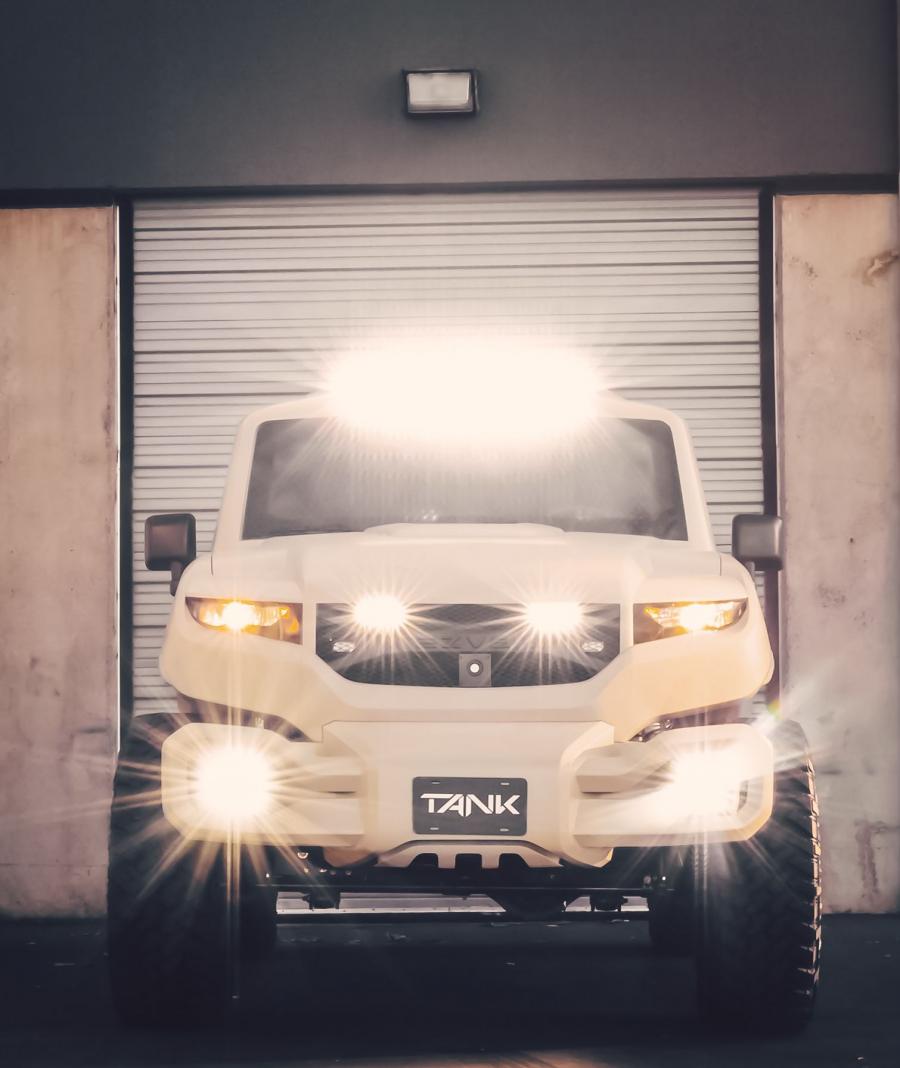  Rezvani Tank Military Edition 2018 года  (фото 6 из 26)